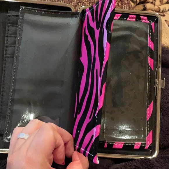 Wallet - Picture 7 of 8